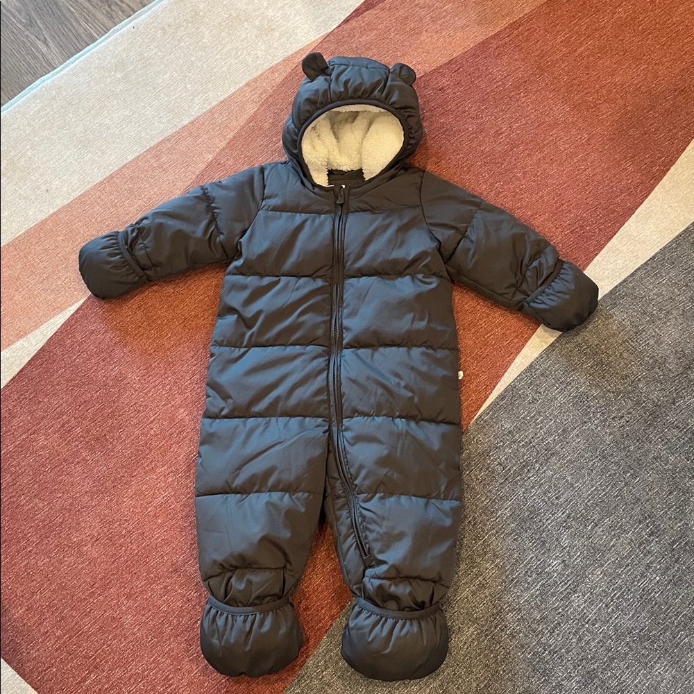 GAP Black Baby Snowsuit size 12-18 month
